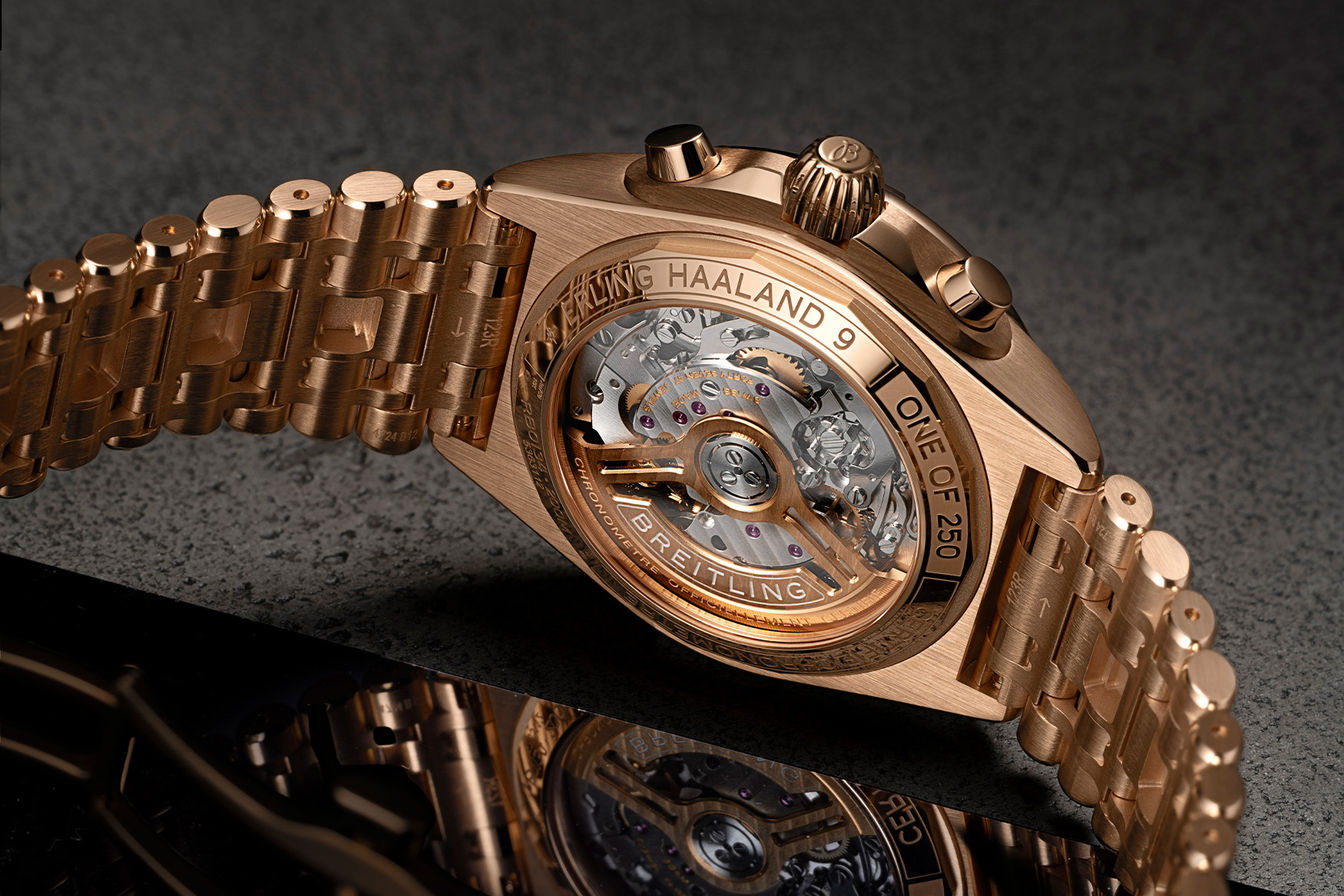 Breitling chronomat b01 42 haarland caseback