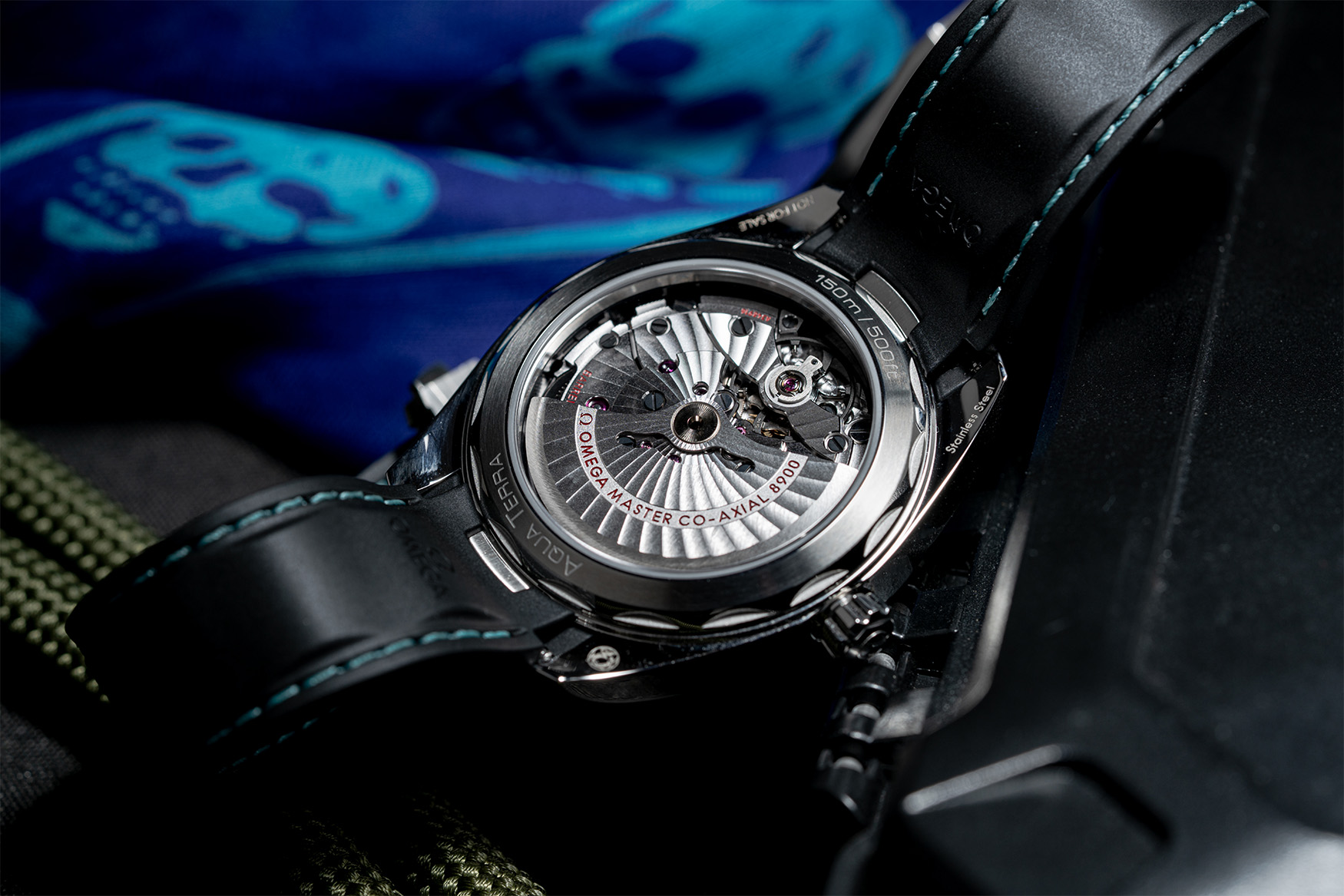 omega aqua terra turqouise 41mm movement