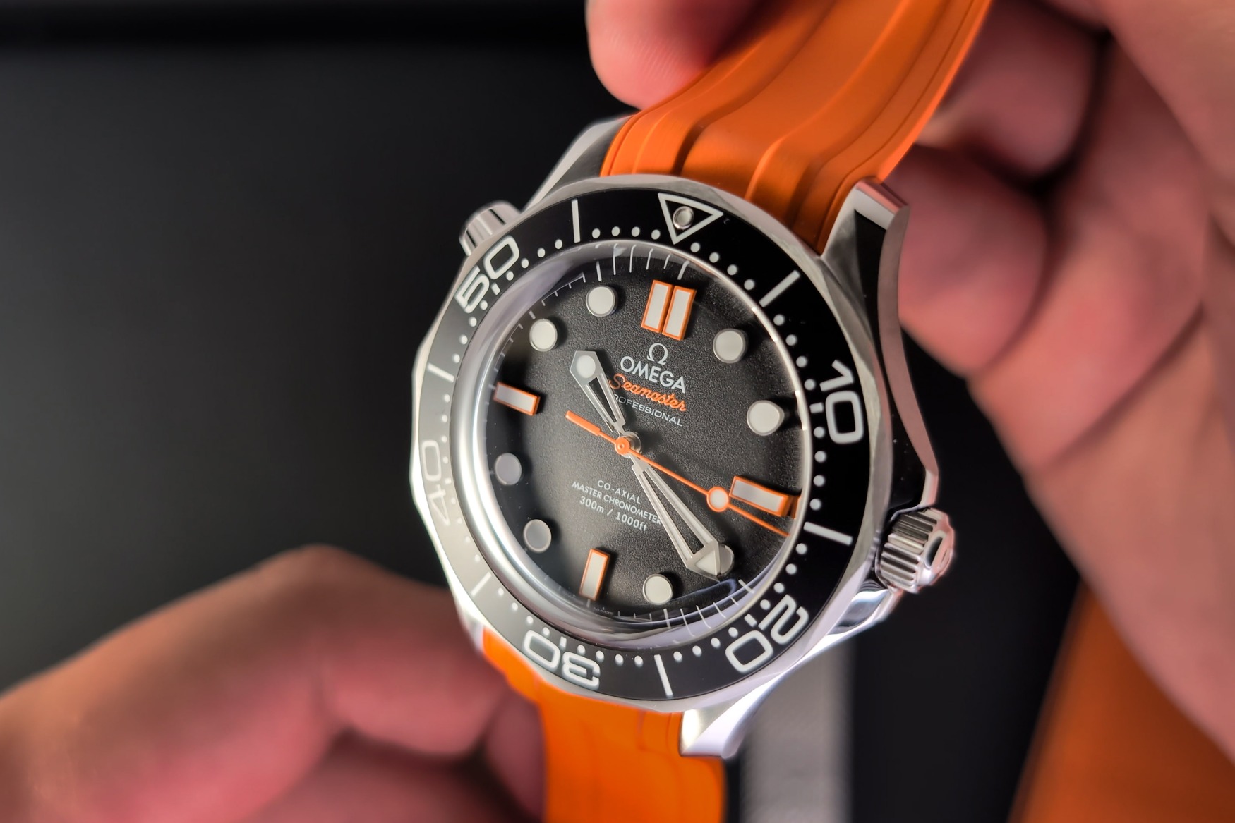 omega seamaster diver 300m orange on rubber